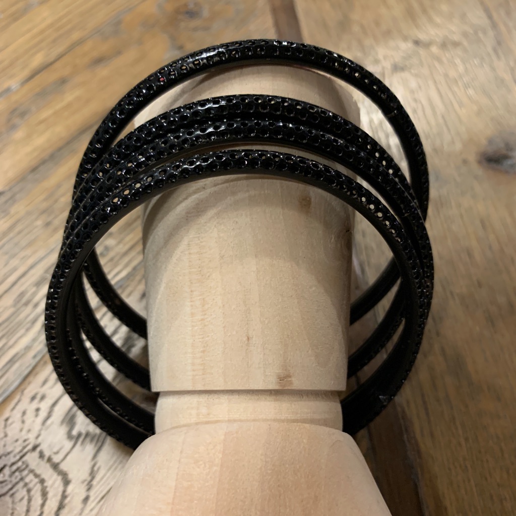 4pc Black Bangle Set